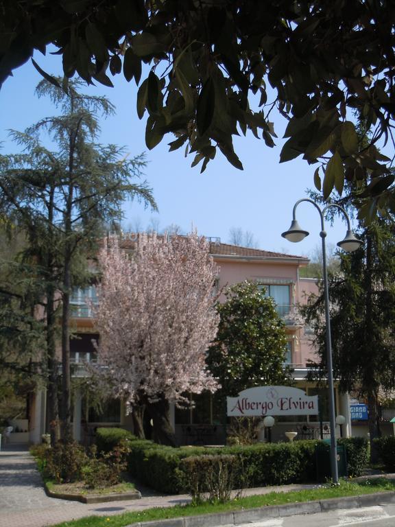 Albergo Elvira Tabiano Terme Buitenkant foto